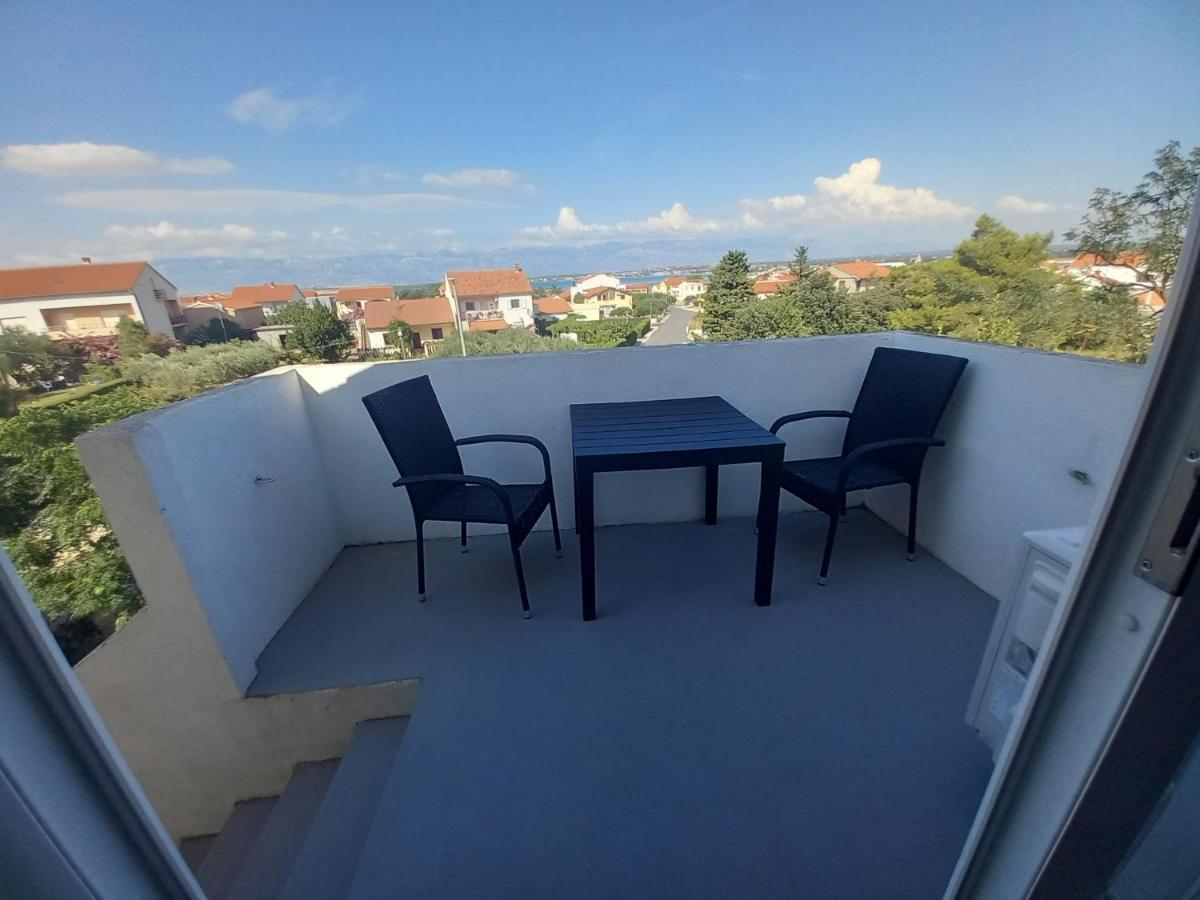 One Bedroom Loft Apartment With Nice View Nin Dış mekan fotoğraf